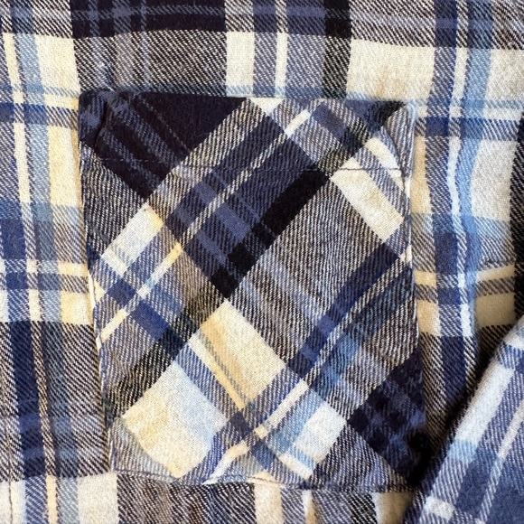 Small Woolrich button down flannel - Picture 2 of 2